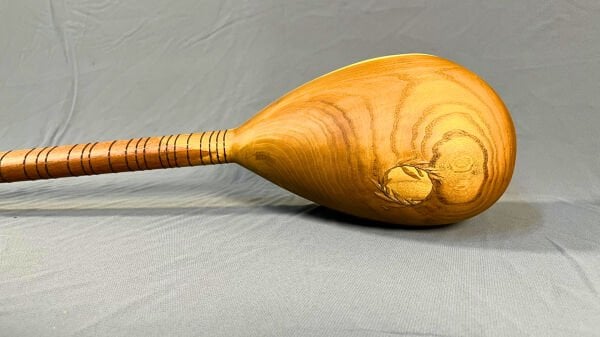 Telli Çalgı Yapım Uzun Sap Oyma Dut Çiçek Motifli 28 Tekne Profesyonel Cura Bağlama