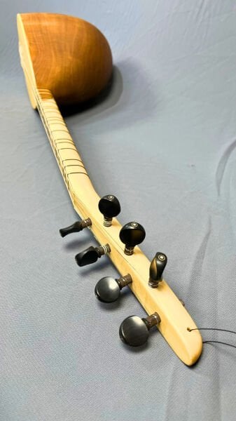 Kısa Sap Oyma Dut Profesyonel Bağlama 35 cm | Professional Short Neck Carved Mulberry Baglama | Professionelle Kurzhalss geschnitzte Maulbeer Baglama