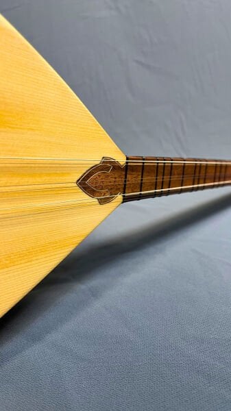 Kısa Sap Karaağaç Profesyonel Bağlama 42,5 cm | Professional Short Neck Elm Baglama 42.5 cm | Professionelle Kurzhalss Laubholz Baglama 42,5 cm