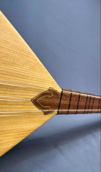 Uzun Sap Oyma Dut Divan Profesyonel Bağlama 46,5 cm | Long Neck Hand-Carved Mulberry Divan Baglama 46.5 cm | Langhals Handgeschnitzte Maulbeer Divan