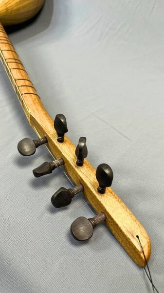 Kısa Sap Yaprak Ceviz Bağlama 42 cm | Short Neck Walnut Wood Baglama 42 cm | Kurz Hals Walnuss Baglama 42 cm