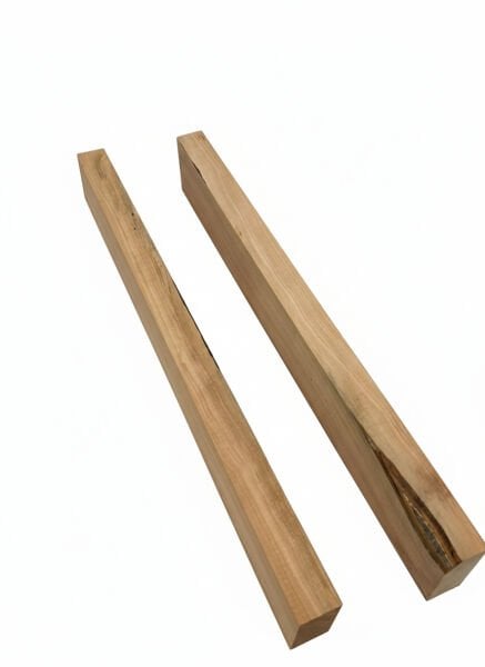 Bağlama Yaprak Tekne Yapımı İçin Kurutulmuş Kiraz Ağacı - Dried Cherry Wood for Making Bağlama Leaf Boats