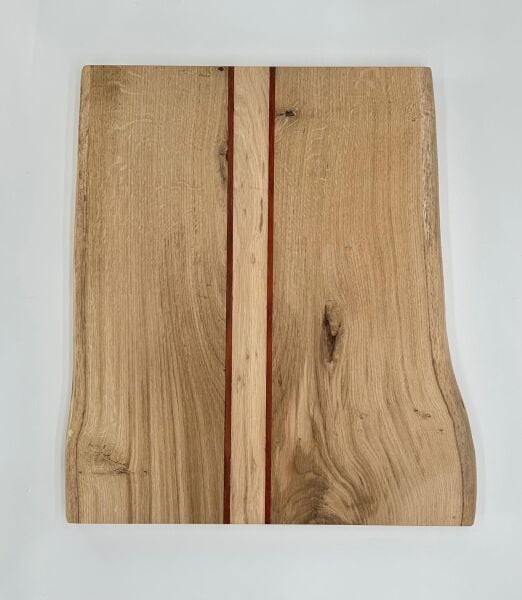 Doğal Meşe Kesme Tahtası – El Yapımı, Şık ve Dayanıklı Tasarım